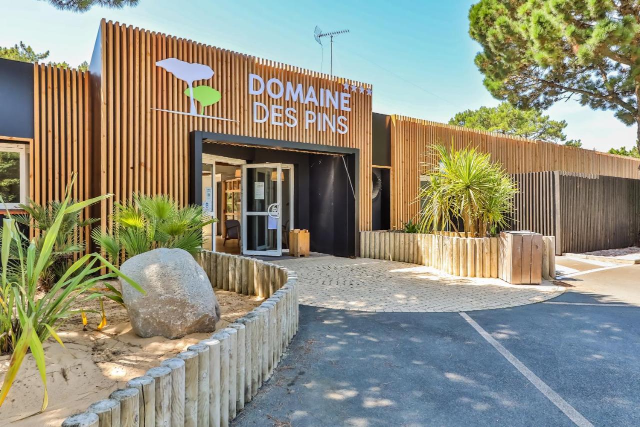 Le Domaine Des Pins Hotell Saint-Hilaire-de-Riez Exteriör bild