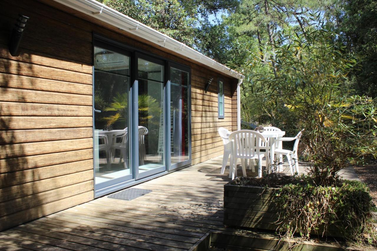 Le Domaine Des Pins Hotell Saint-Hilaire-de-Riez Exteriör bild
