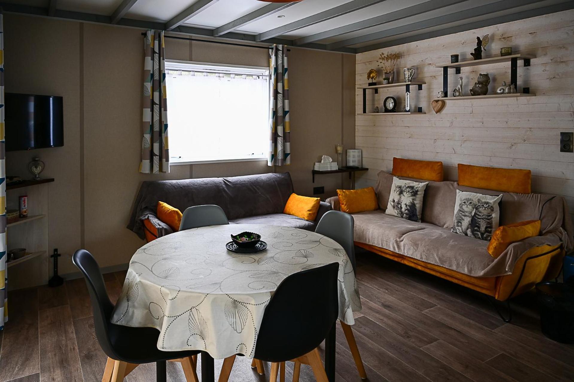 Le Domaine Des Pins Hotell Saint-Hilaire-de-Riez Exteriör bild